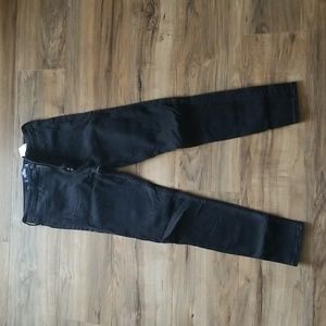Cute like new Hollister ultra high rise jean legging size 7S